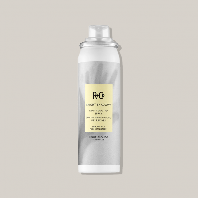 R+CO - Light Blond Bright Shadows Root Touch-Up Spray |1.5 oz| - by R+CO |ProCare Outlet|